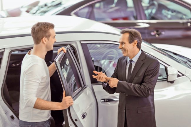 Продаем автомобиль: разговор с покупателем