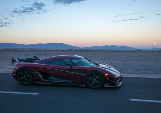 Лавры самого быстрого серийного авто в мире теперь у Koenigsegg Agera