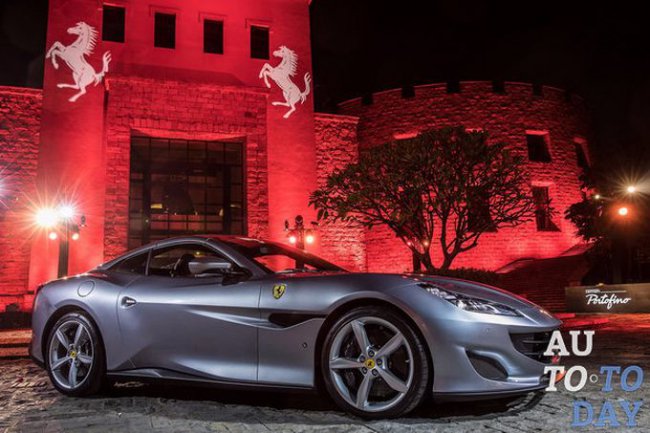 Яркий родстер Ferrari Portofino замечен в Китае