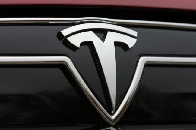 Tesla подготовила новую невероятную модель