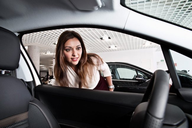 Авто для новичка: важные рекомендации, которые помогут начинающему водителю