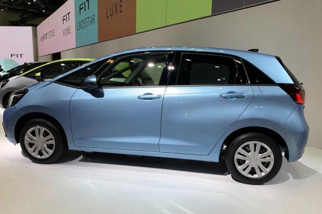Новый Honda Jazz Hybrid будет расходовать 4,4 л бензина на 100 км