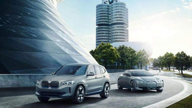 Девять новых электрокаров до 2025 года: в BMW поделились планами на будущее