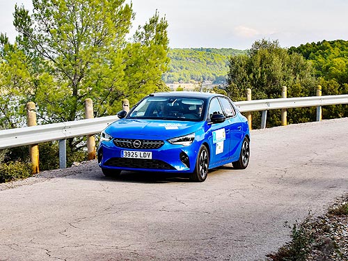 Электромобиль Opel Corsa-e продолжает завоевывать призы