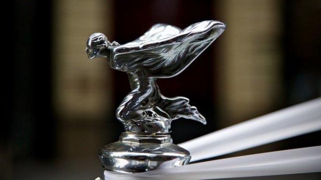 История главного символа автомобилей Rolls-Royce