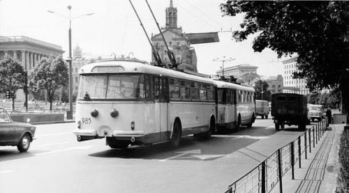 Именно в Киеве изобрели троллейбусные поезда 