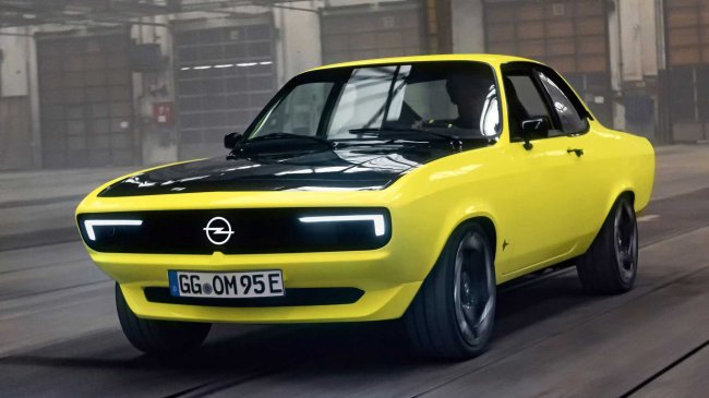 Opel представил электрическое купе Manta. Это крутой, но концепт